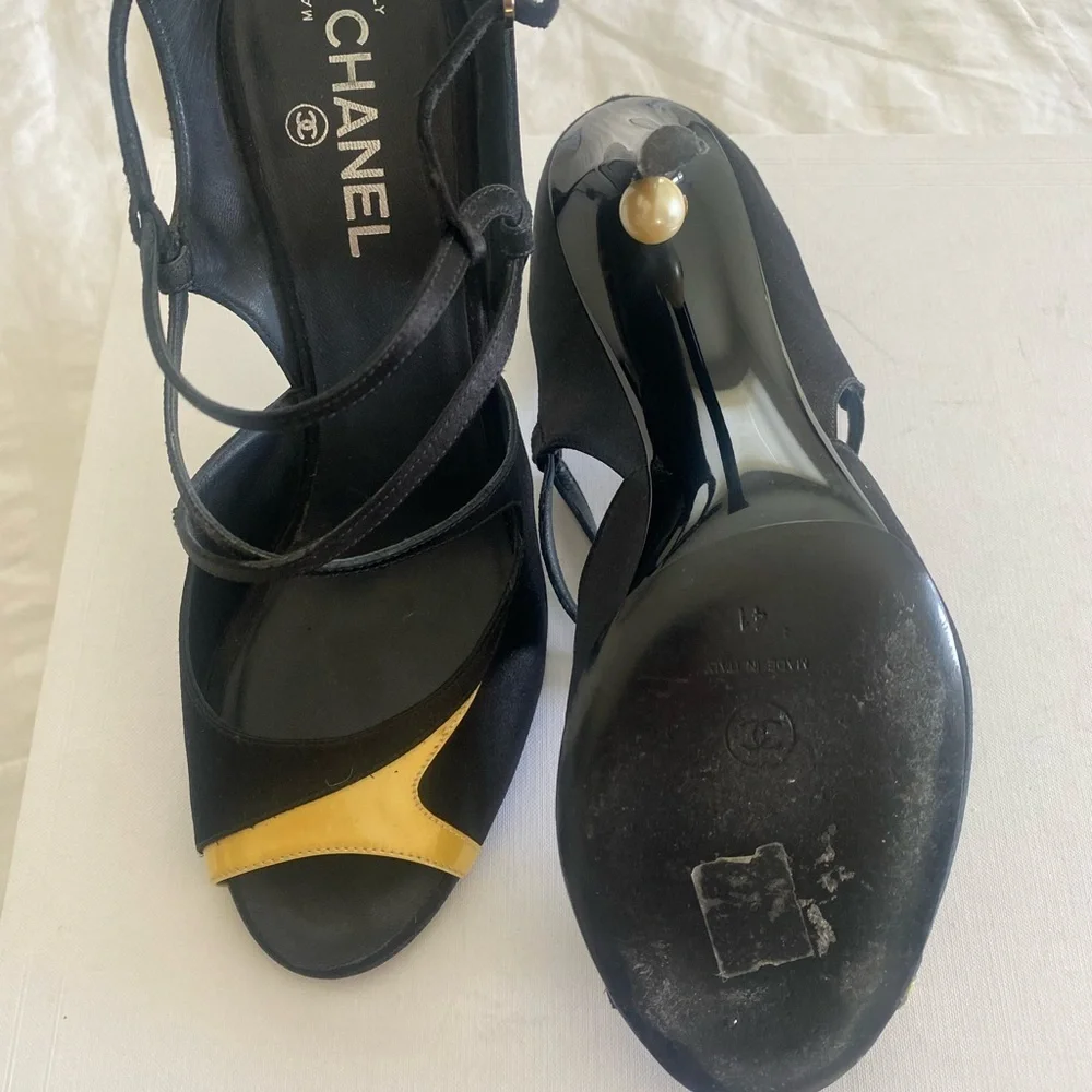 Authentic CHANEL Pearl Heel Strappy Sandals - Black & Yellow - Size 41